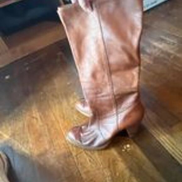 Alfani Brown high heeled leather boots size 7.5 - Picture 4 of 5